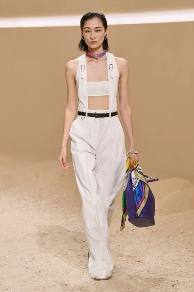 Look 39